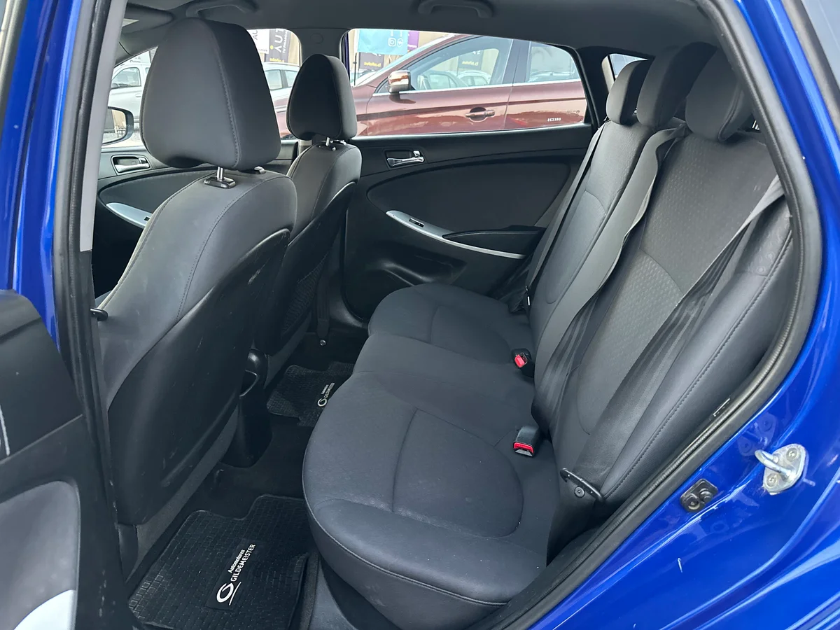 HYUNDAI ACCENT 1.4 RB HB GLS AC 2AB ABS - Miniatura 16