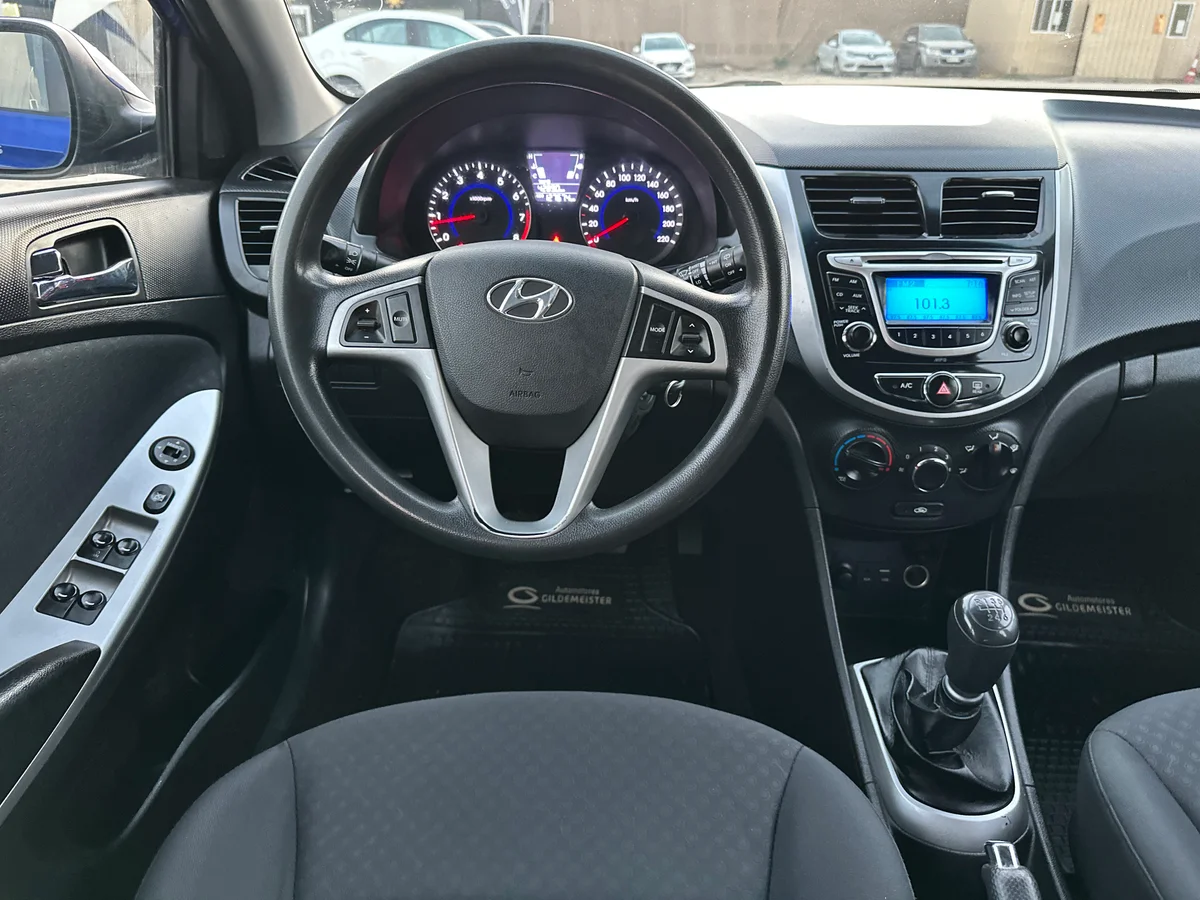 HYUNDAI ACCENT 1.4 RB HB GLS AC 2AB ABS - Miniatura 20