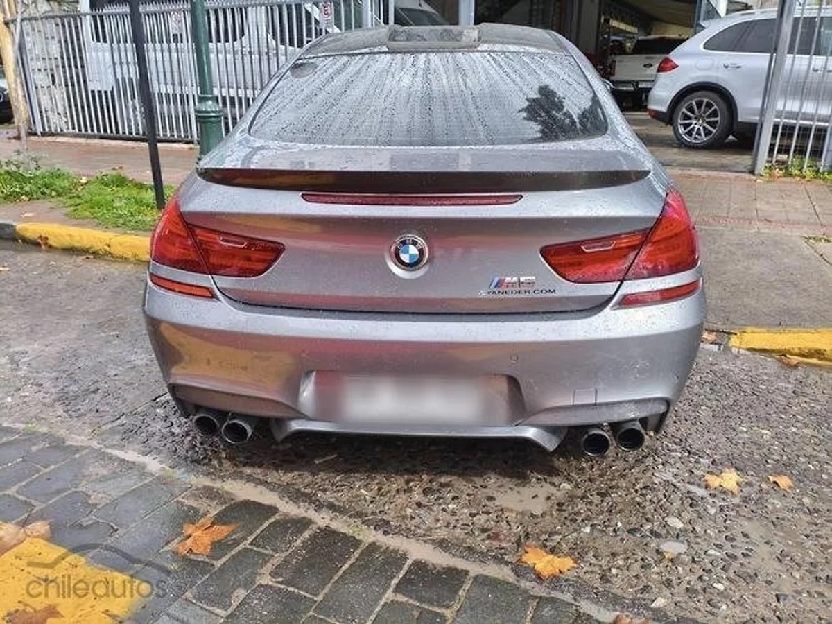 BMW M6 4.4 4X2 AT 2P 2014 - Miniatura 17