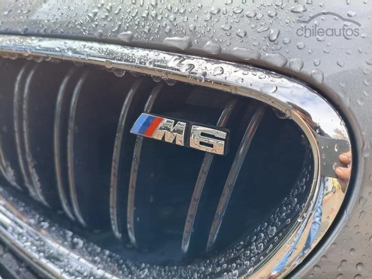 BMW M6 4.4 4X2 AT 2P 2014 - Miniatura 20