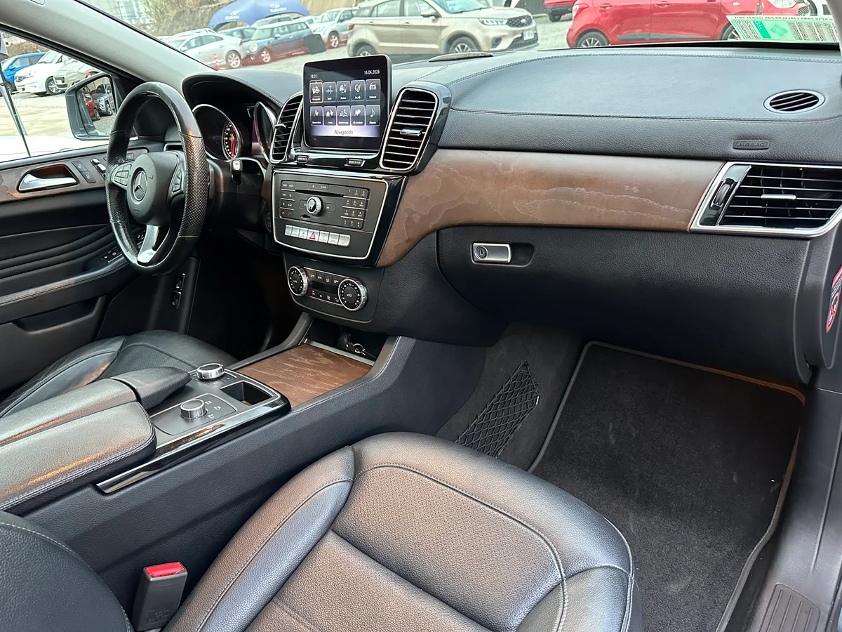 MERCEDES BENZ GLE 350D COUPE SPORT LOOK AMG - Miniatura 23