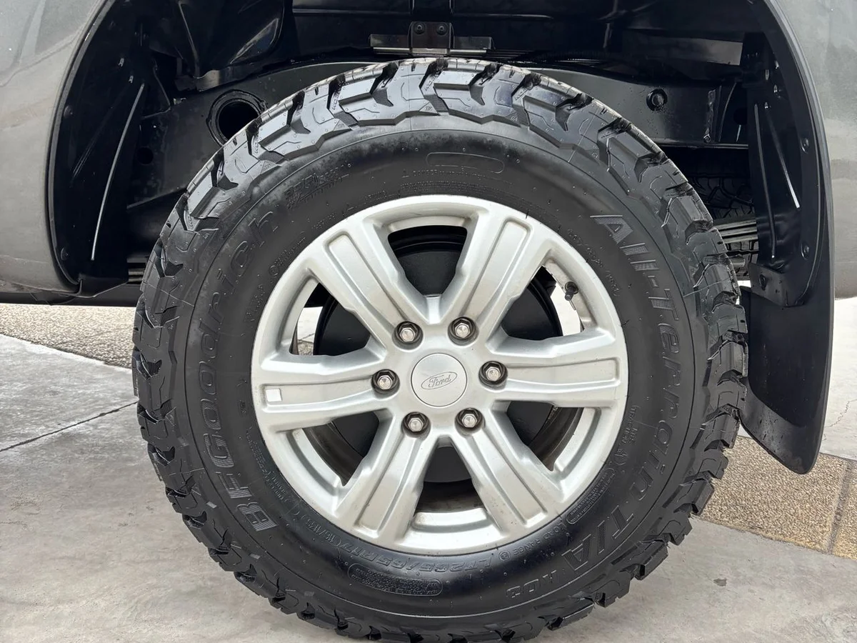 FORD RANGER DCAB 3.2 XLT DIESEL 4X4 AT - Miniatura 10