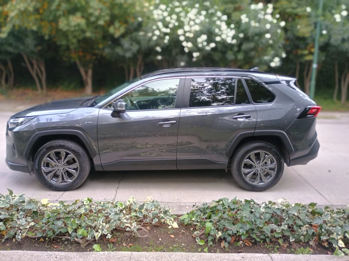 Toyota RAV4 2.5 Hybrid 4x2 CVT - Miniatura 9
