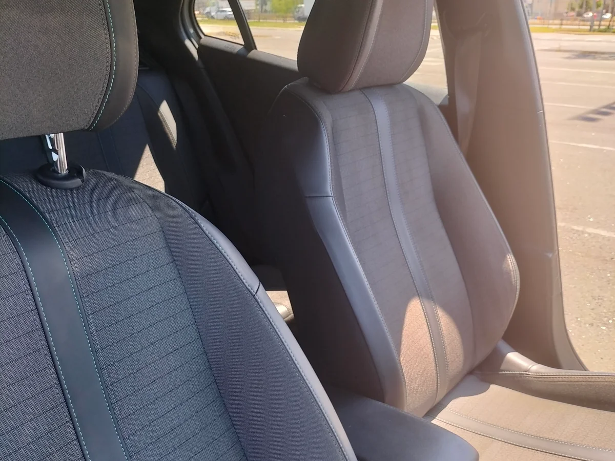 PEUGEOT 2008 PURETECH 130 1.2 Puretech 130 1.2 2023