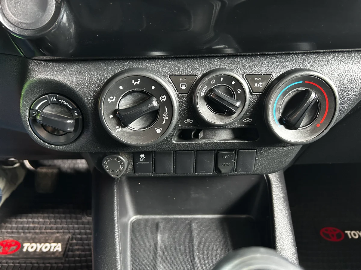 Vendida Toyota Hilux 4x4 2022 - Miniatura 7