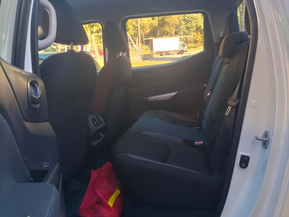 Se vende Nissan Navara 2.3 Diesel