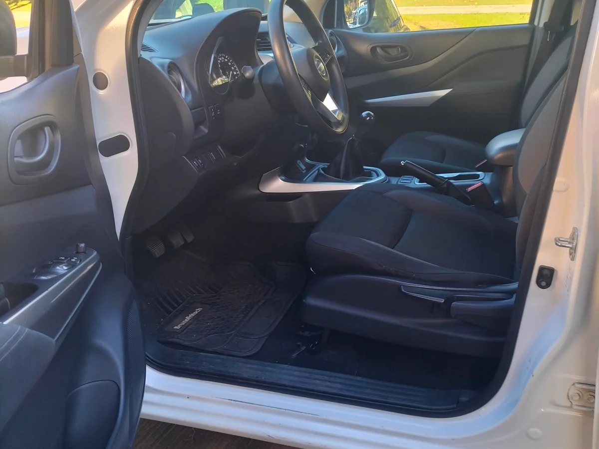 Se vende Nissan Navara 2.3 Diesel - Miniatura 8