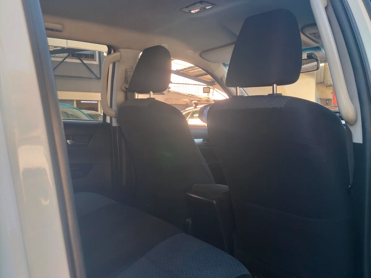Toyota Hilux 4x2