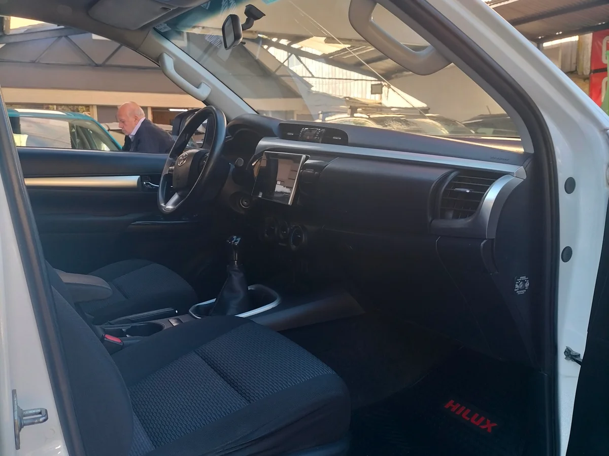 Toyota Hilux 4x2