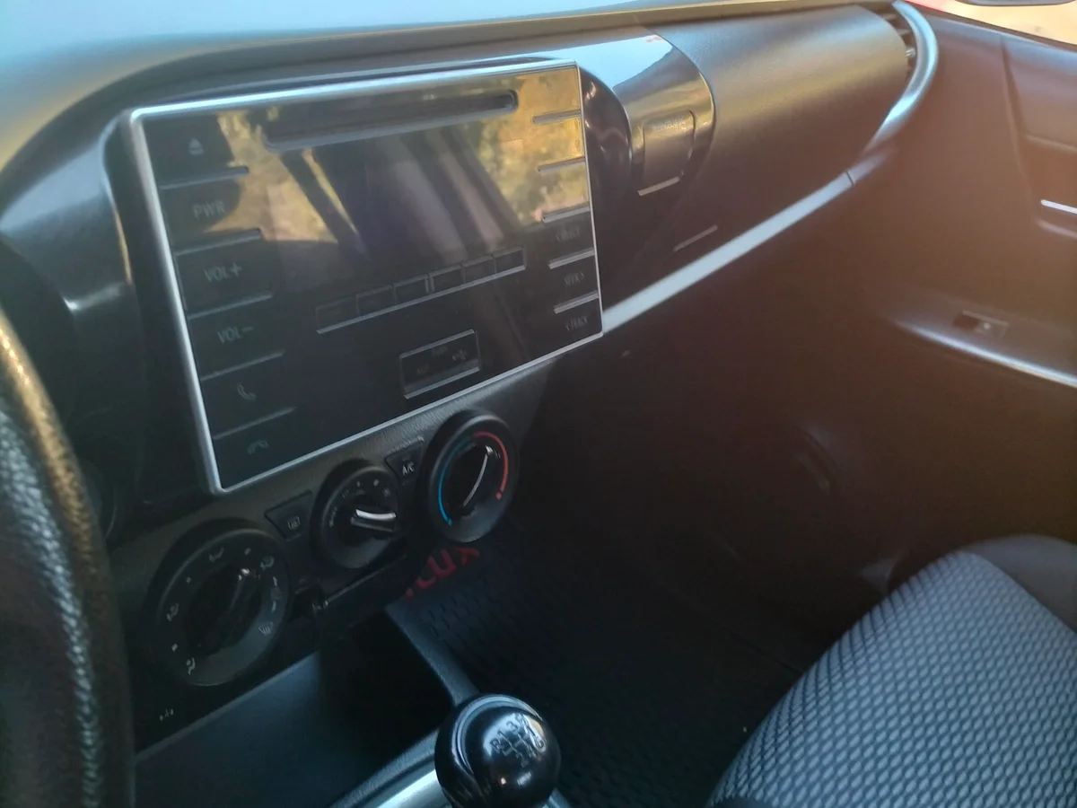 Toyota Hilux 4x2