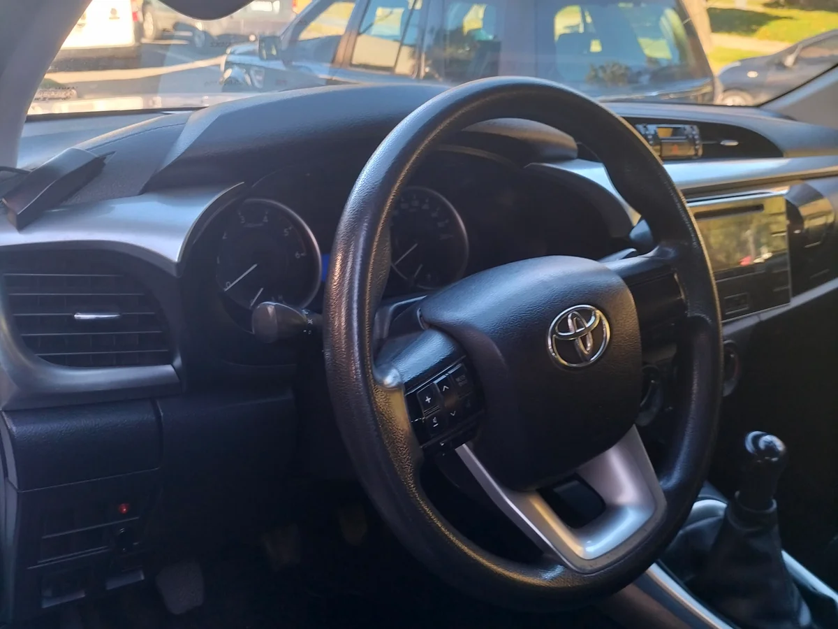Toyota Hilux 4x2