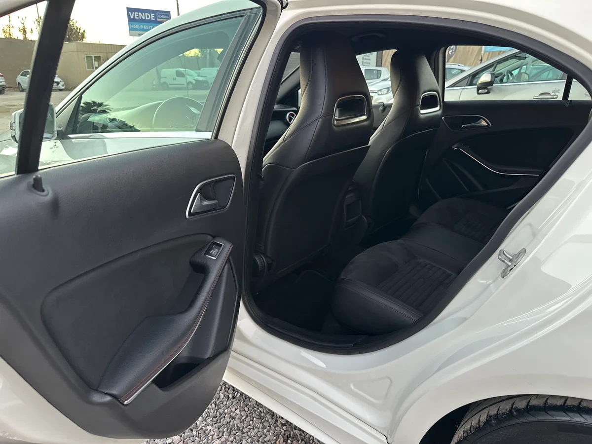 A200 2.1 CDI DCT AUT LOOK AMG DIESEL 2018 - Miniatura 15