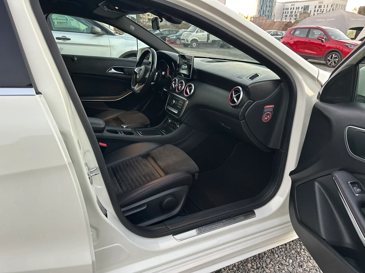 A200 2.1 CDI DCT AUT LOOK AMG DIESEL 2018 - Miniatura 20