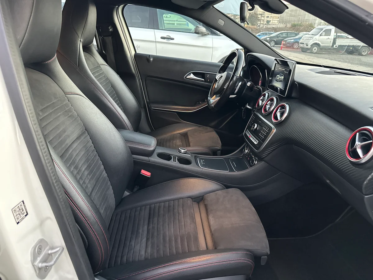 A200 2.1 CDI DCT AUT LOOK AMG DIESEL 2018 - Miniatura 21