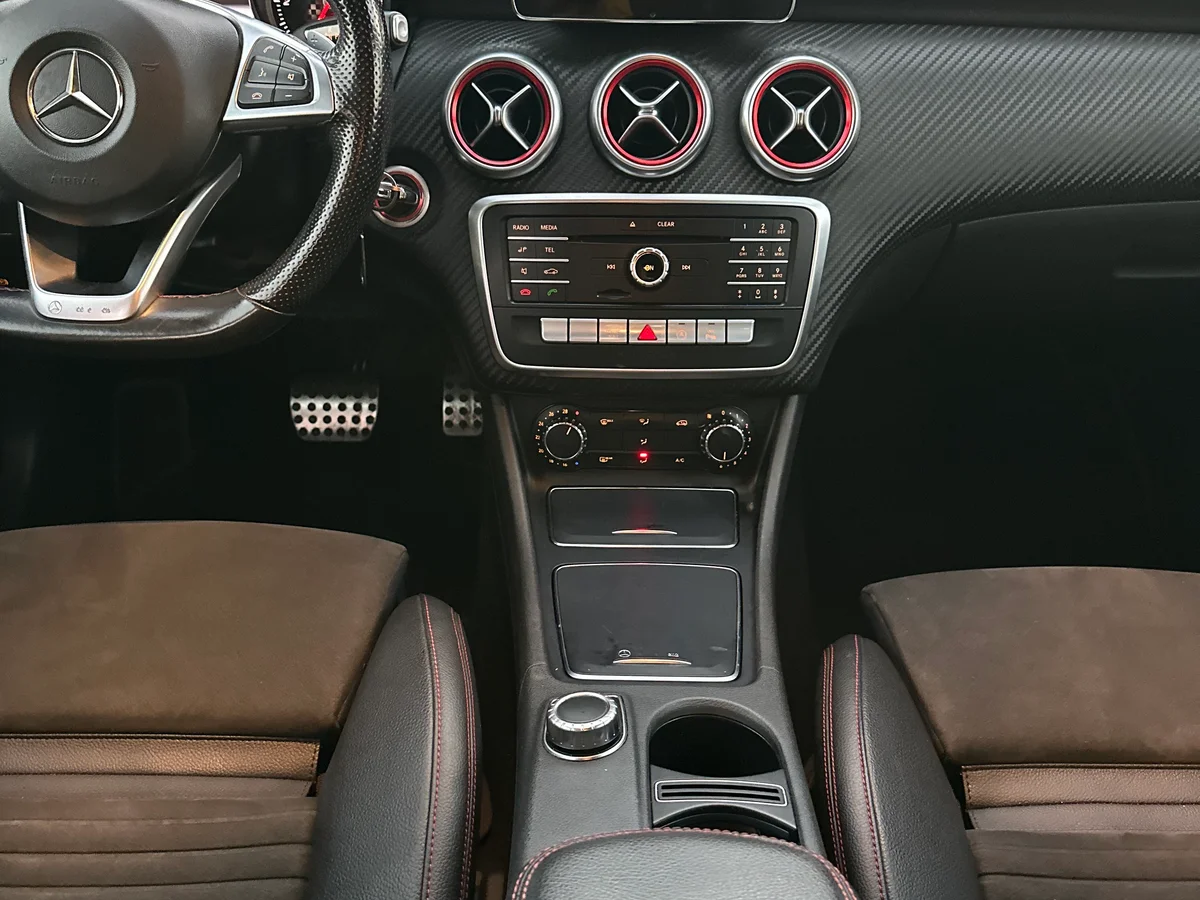 A200 2.1 CDI DCT AUT LOOK AMG DIESEL 2018 - Miniatura 24