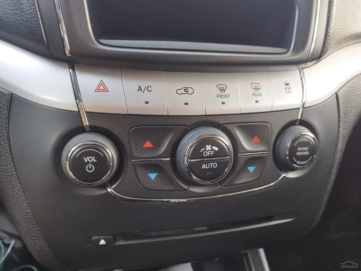 Dodge Journey 2016 - Turbo Diesel - Miniatura 7