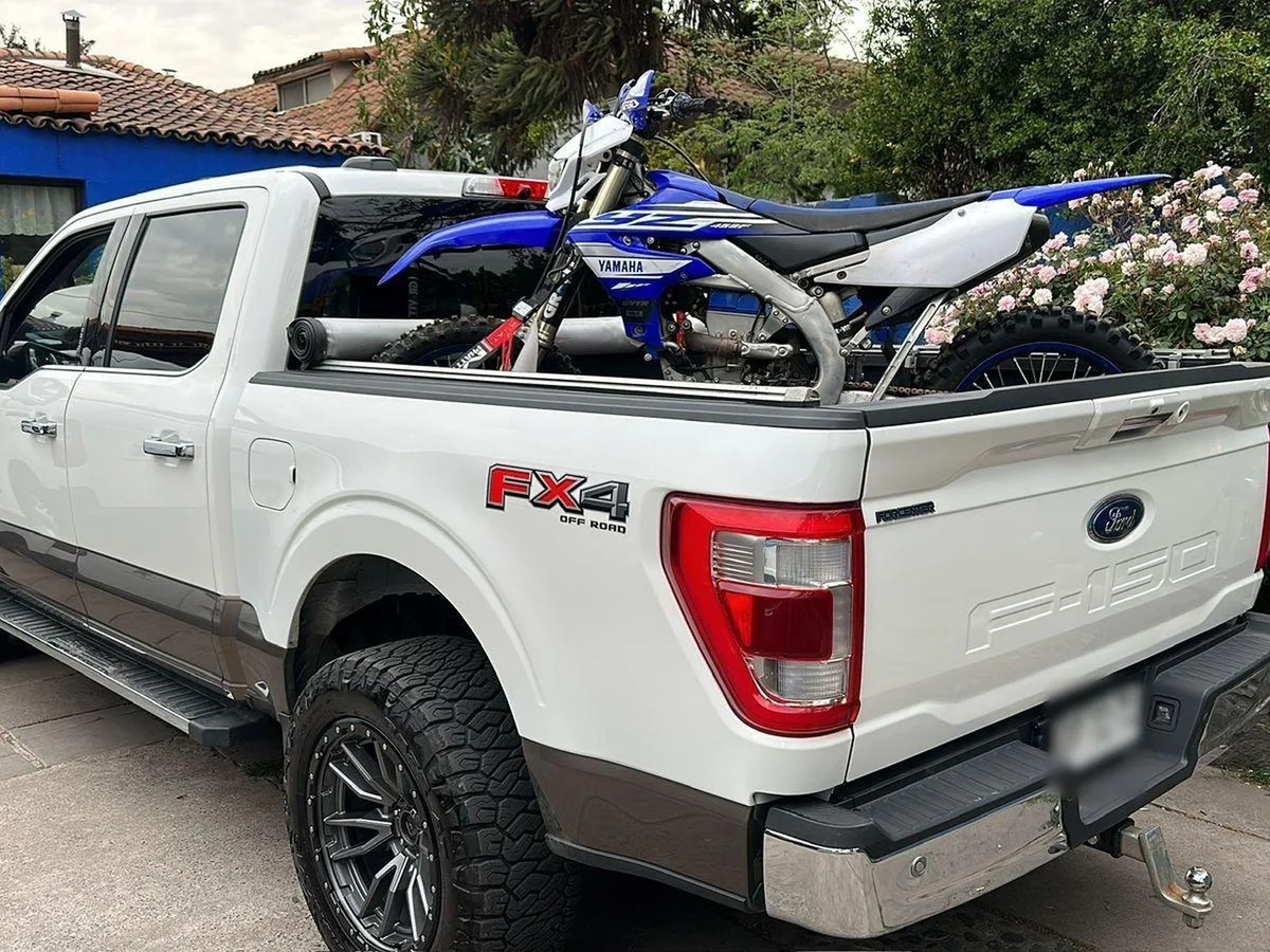 Ford F-150 Lariat 4X4 5.0 2022 - Miniatura 4