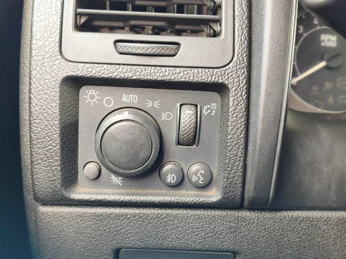 HUMMER H3 4x4 Automático - Miniatura 8