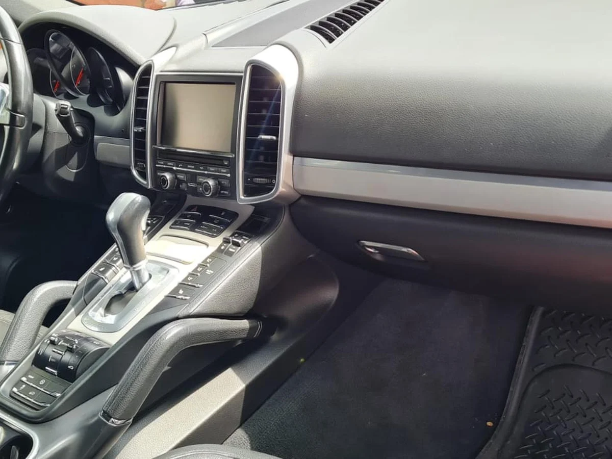 Porsche Cayenne 3.0 Turbo Diesel 2012 - Miniatura 8