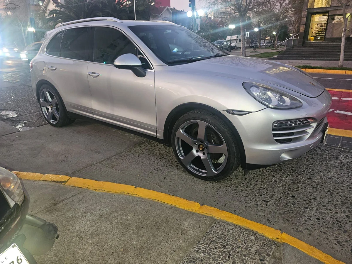 Porsche Cayenne 3.0 Turbo Diesel 2012 - Miniatura 7