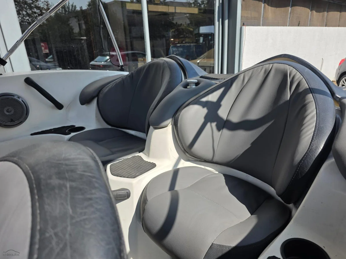 Sea-Doo Speedster 2004 - Lancha de Lujo en Excelente Estado - Miniatura 8