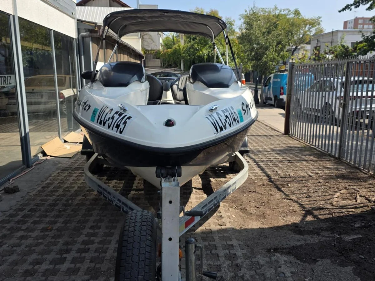 Sea-Doo Speedster 2004 - Lancha de Lujo en Excelente Estado - Miniatura 11