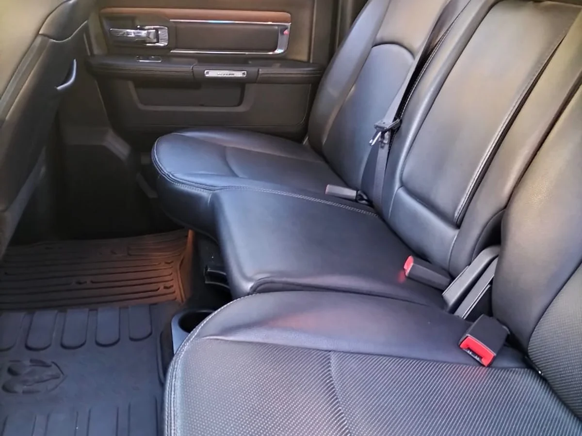 Dodge Ram 1500 - Miniatura 10