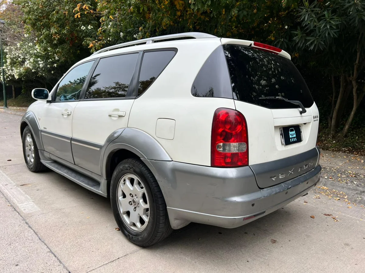 SSANGYONG REXTON II 2.7L DIESEL AUT 4X4 AÑO 2007 - Miniatura 8