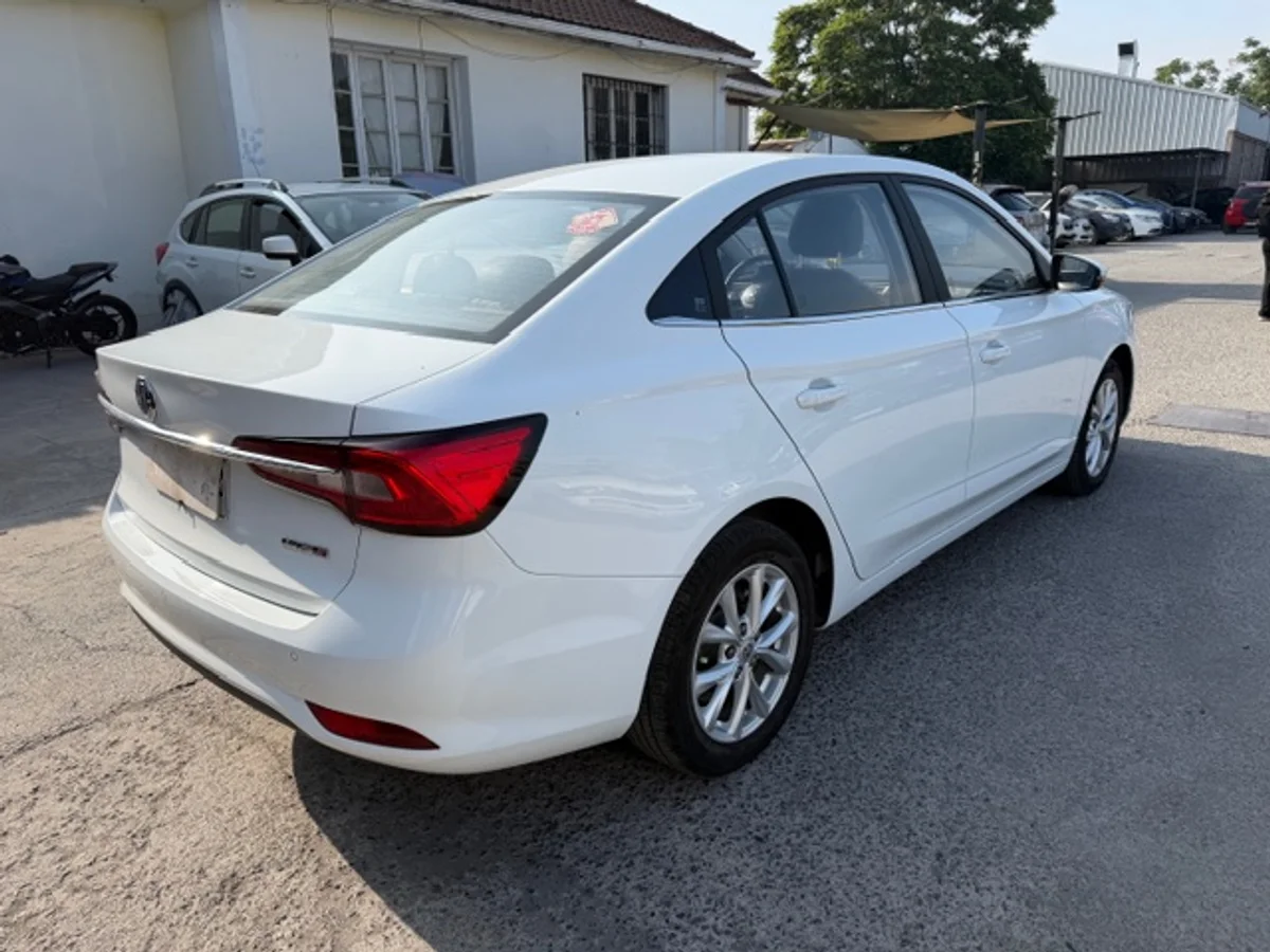 2024 MG MG5 1.5 CVT COM