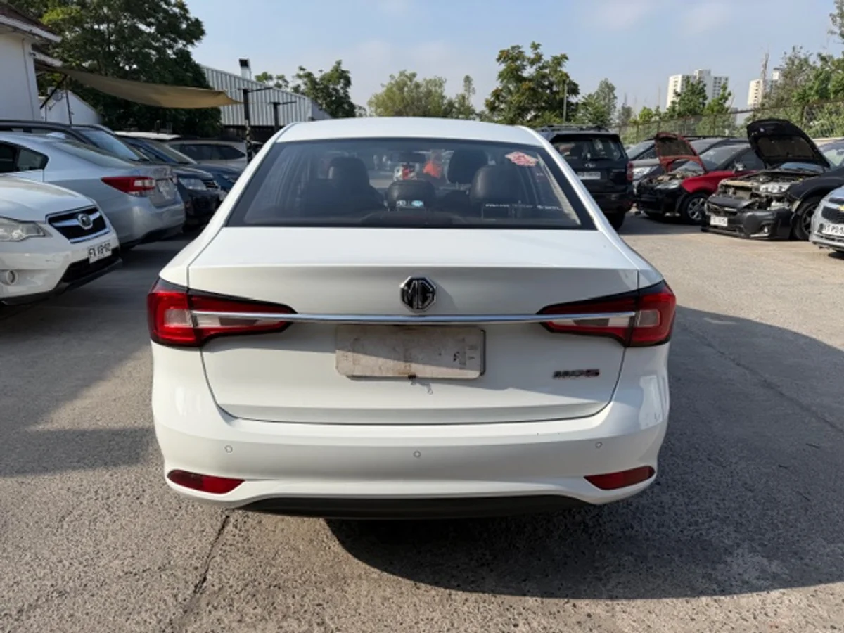 2024 MG MG5 1.5 CVT COM