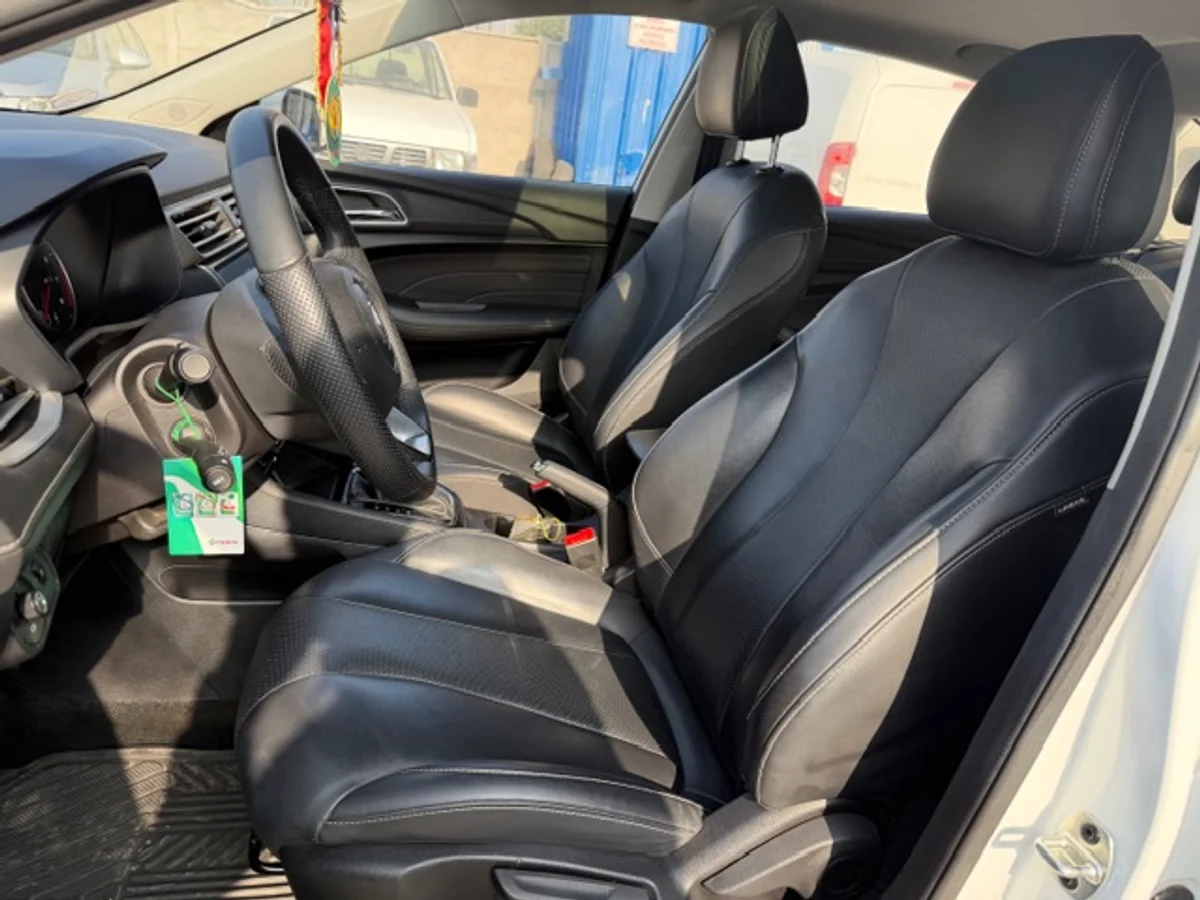 2024 MG MG5 1.5 CVT COM - Miniatura 8