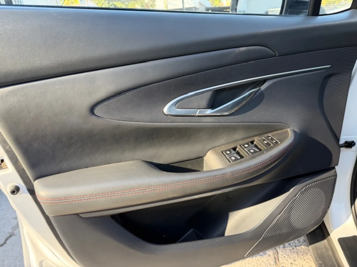 2022 Changan Uni-T 1.5T Elite DCT Auto - Miniatura 7