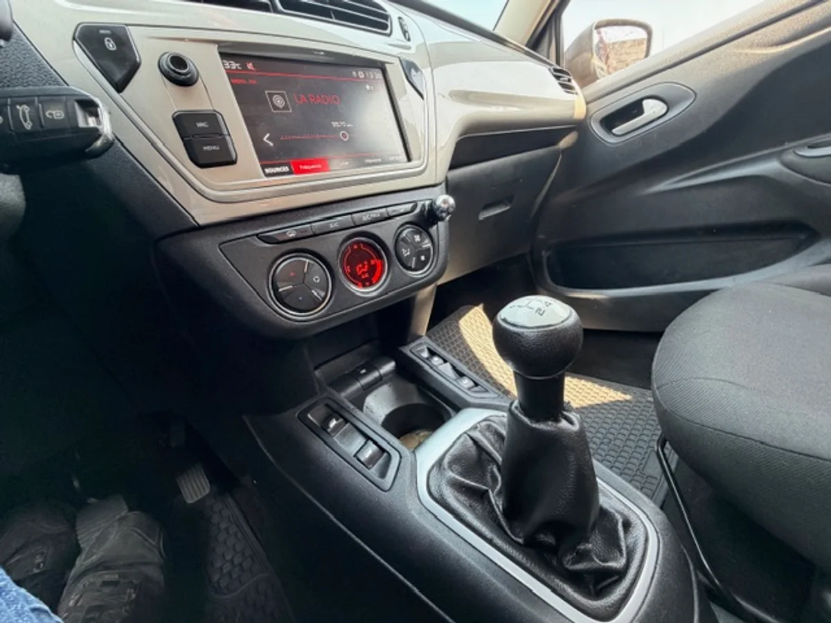 2022 Citroën C-Elysee 1.6 Manual HDI 92 Feel - Miniatura 11