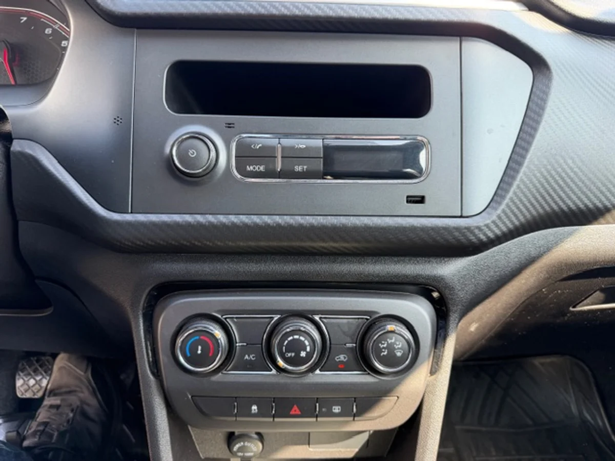 2024 Chery Tiggo 2 1.5 GL - Miniatura 10