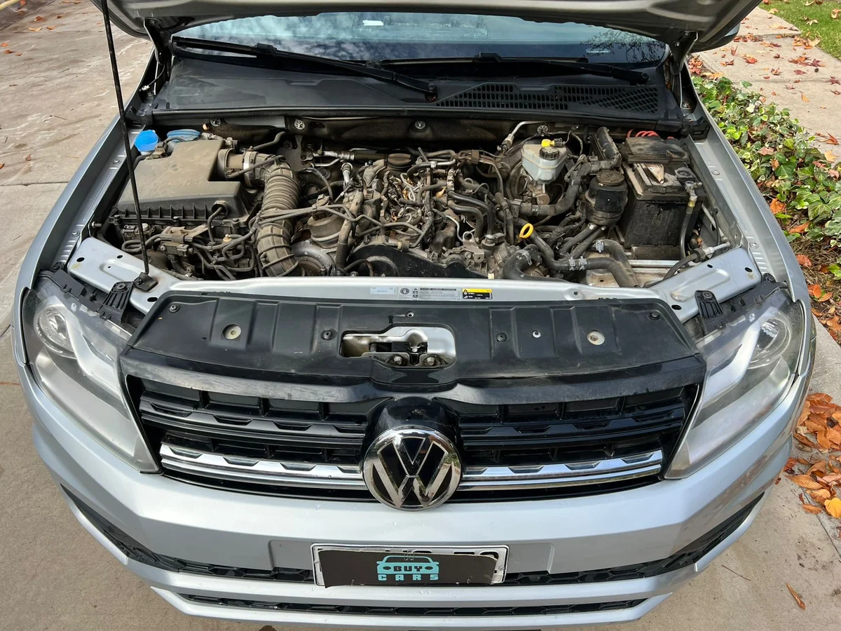 VOLKSWAGEN AMAROK TRENDLINE 4X2 MT - Miniatura 16