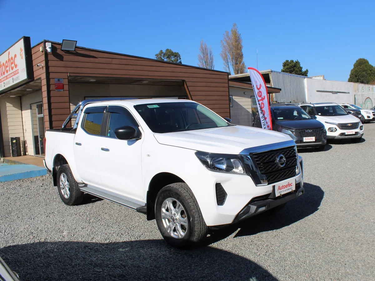 Nissan Navara — foto 4 de 17