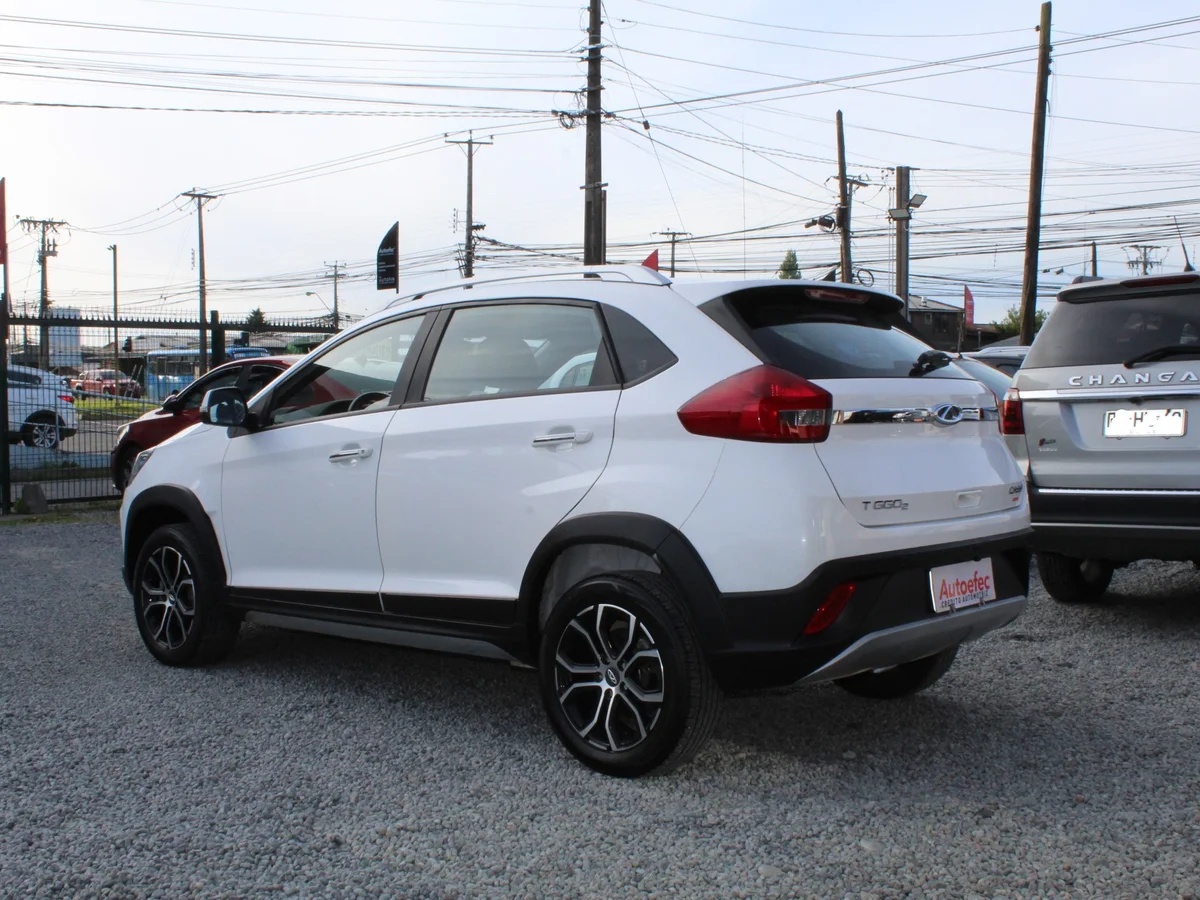 Chery Tiggo 2 — foto 9 de 11