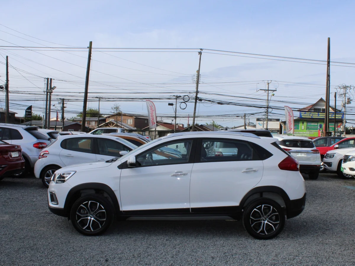 Chery Tiggo 2 — foto 11 de 11