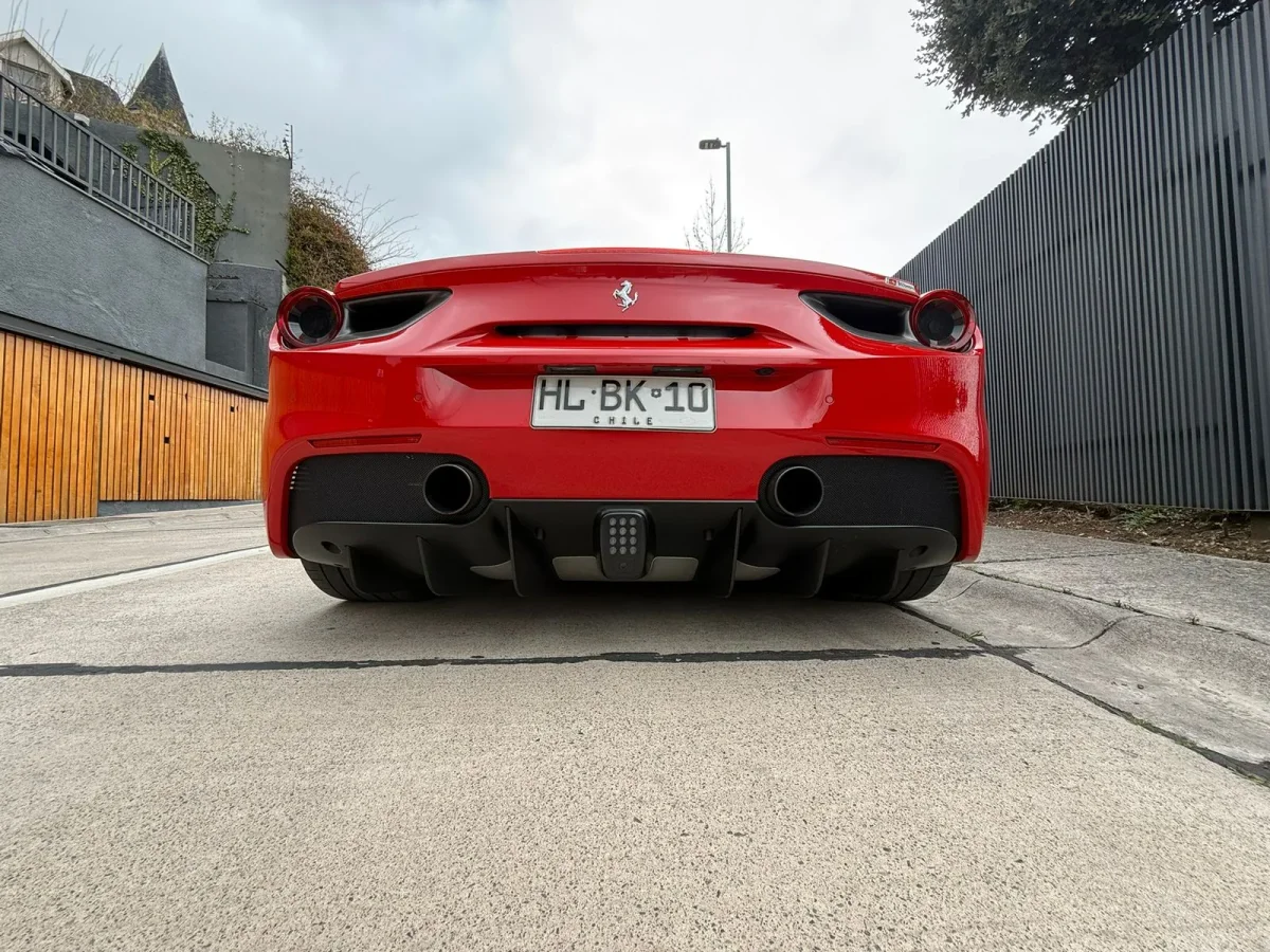 Ferrari 488 Spider - Miniatura 7