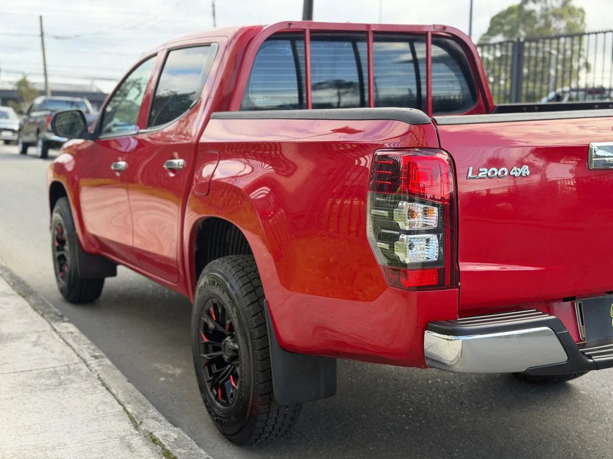 MITSUBISHI L200 4X4 2019 - Miniatura 7