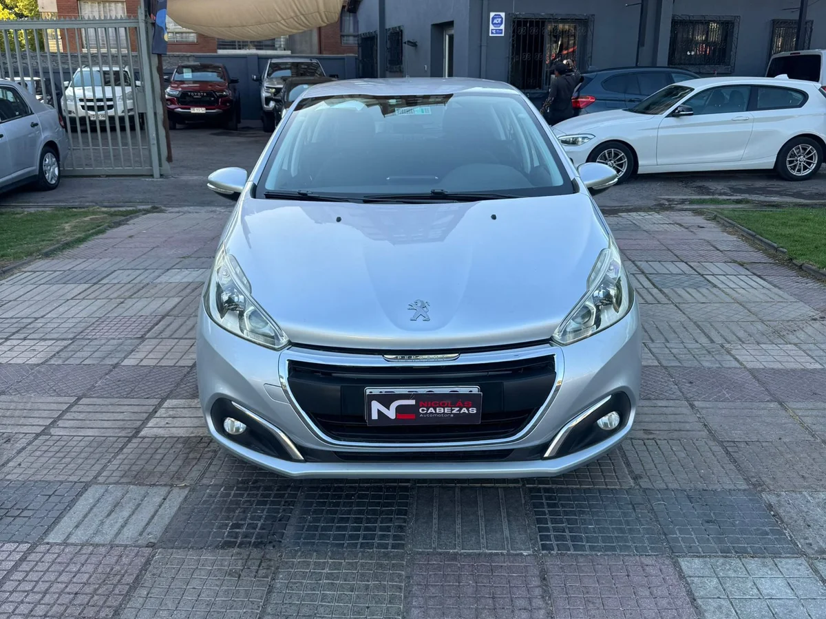 PEUGEOT ACTIVE 208