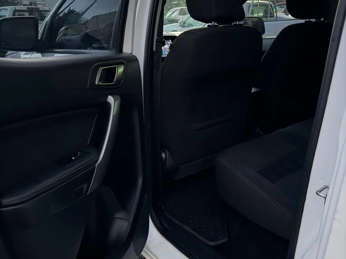 FORD RANGER XLT 4X4 3.2 AUT 2020 - Miniatura 8