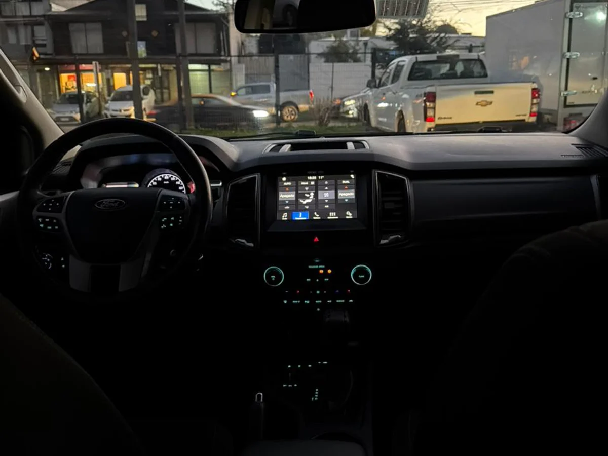 FORD RANGER XLT 4X4 3.2 AUT 2020 - Miniatura 11
