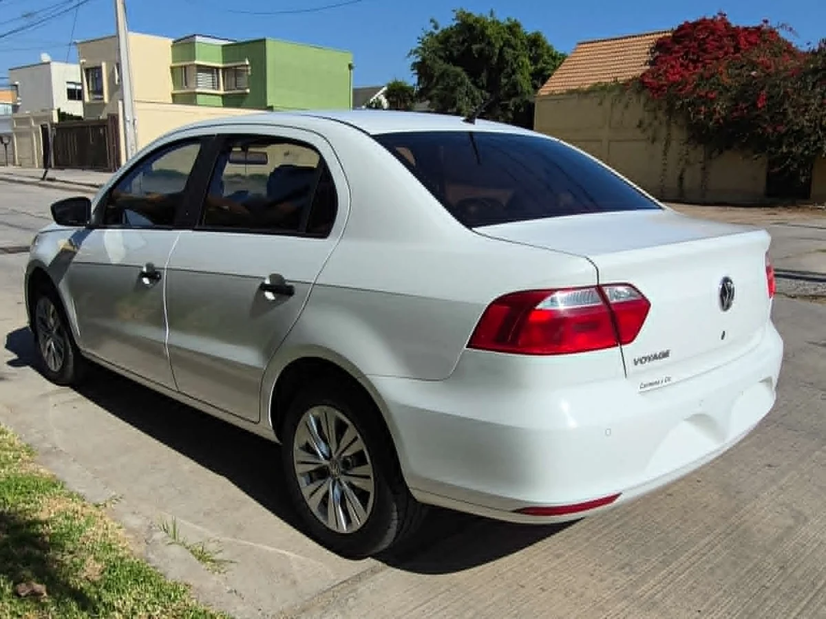 Volkswagen Voyage 1.6 2022