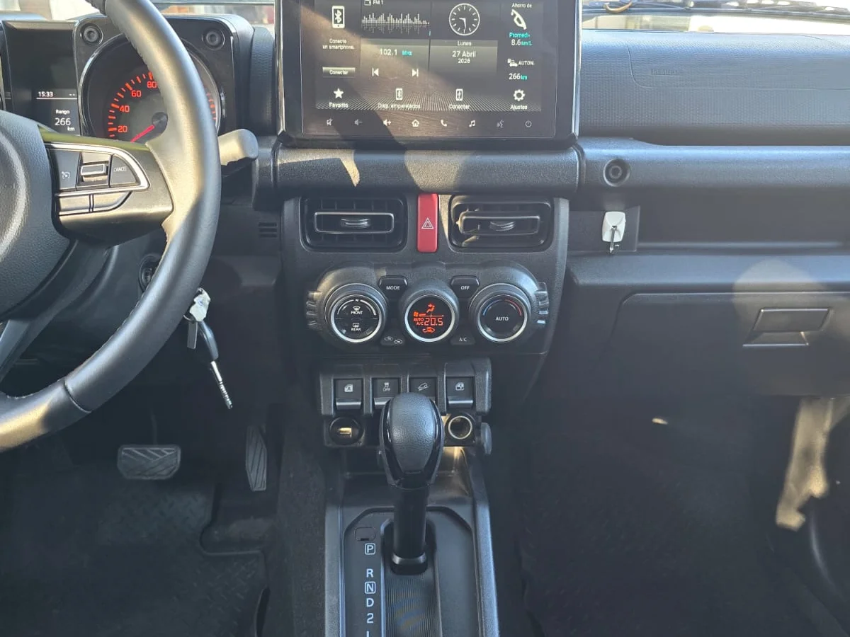 JIMNY 1.5 AT GLX 5P - Miniatura 4