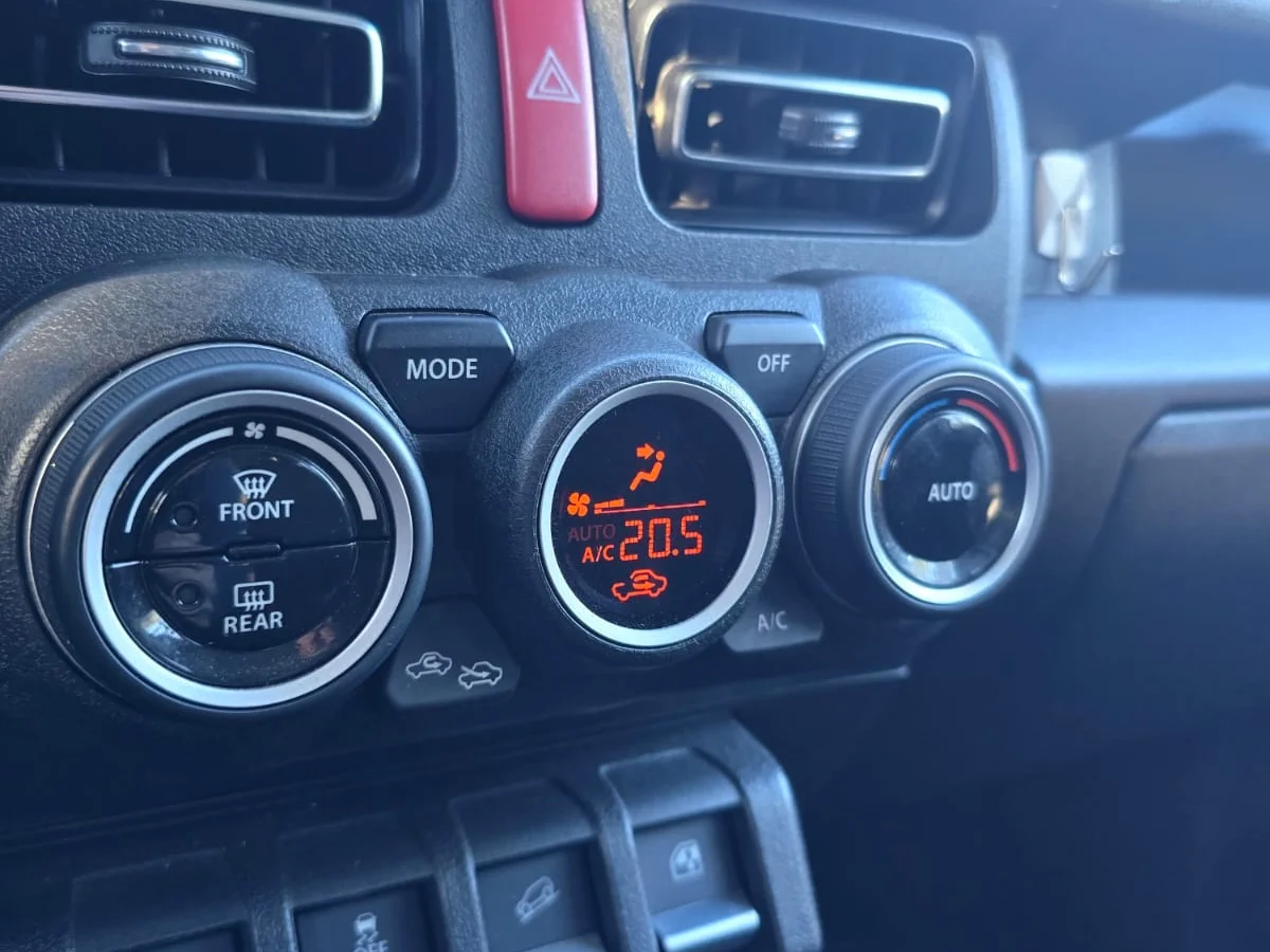 JIMNY 1.5 AT GLX 5P - Miniatura 18