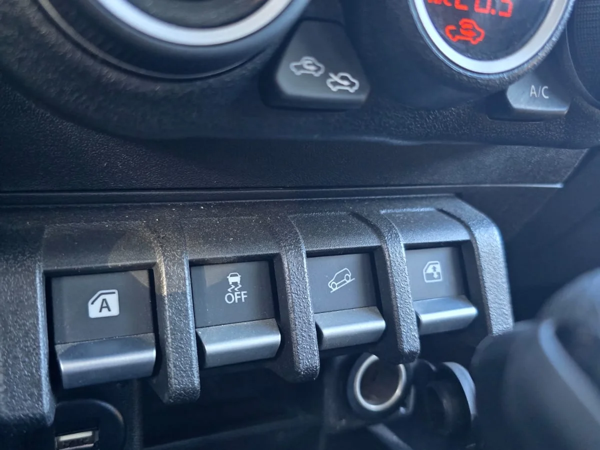 JIMNY 1.5 AT GLX 5P - Miniatura 20