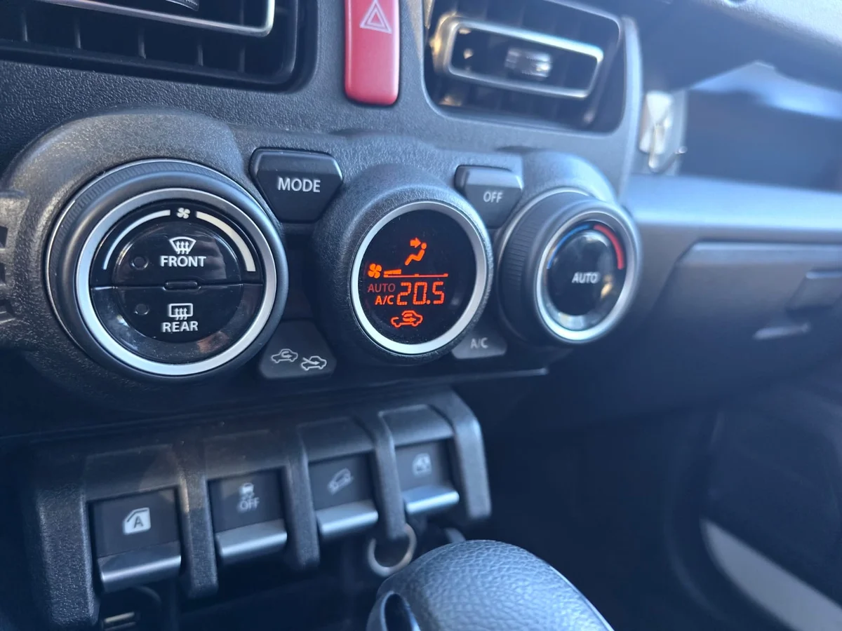 JIMNY 1.5 AT GLX 5P - Miniatura 21