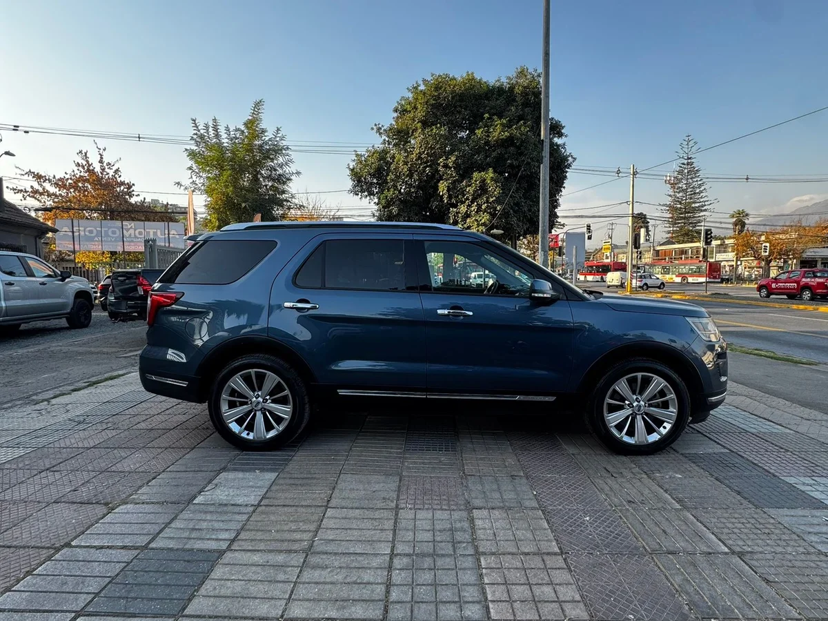FORD EXPLORER LTD 2019 - Miniatura 8
