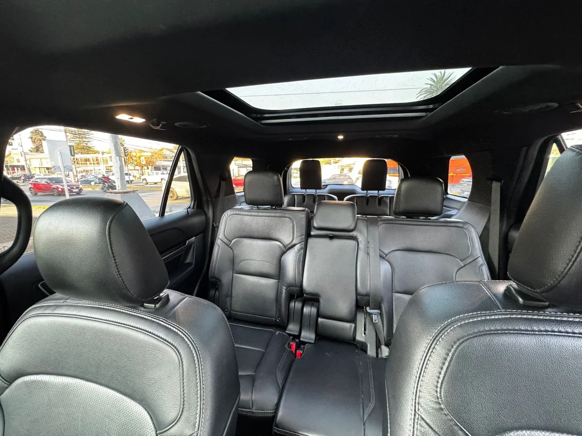 FORD EXPLORER LTD 2019 - Miniatura 12
